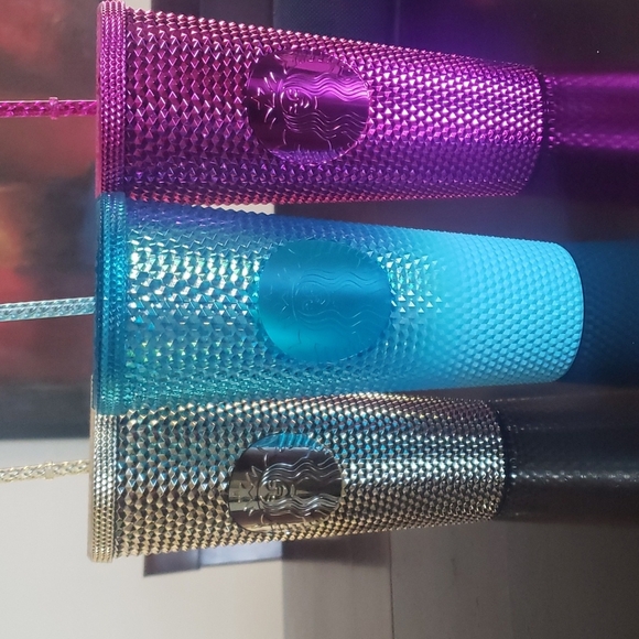 Starbucks Other - Starbucks 24 oz bling tumblers